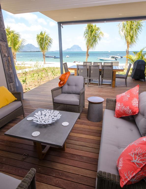 L'Escale 3 Bedrooms Sea View And Beachfront Suite By Dream Escapes Tamarin Exteriör bild